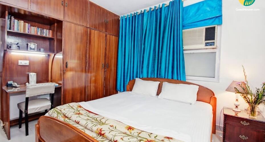Room for 3 in a shared homestay, New Delhi 2